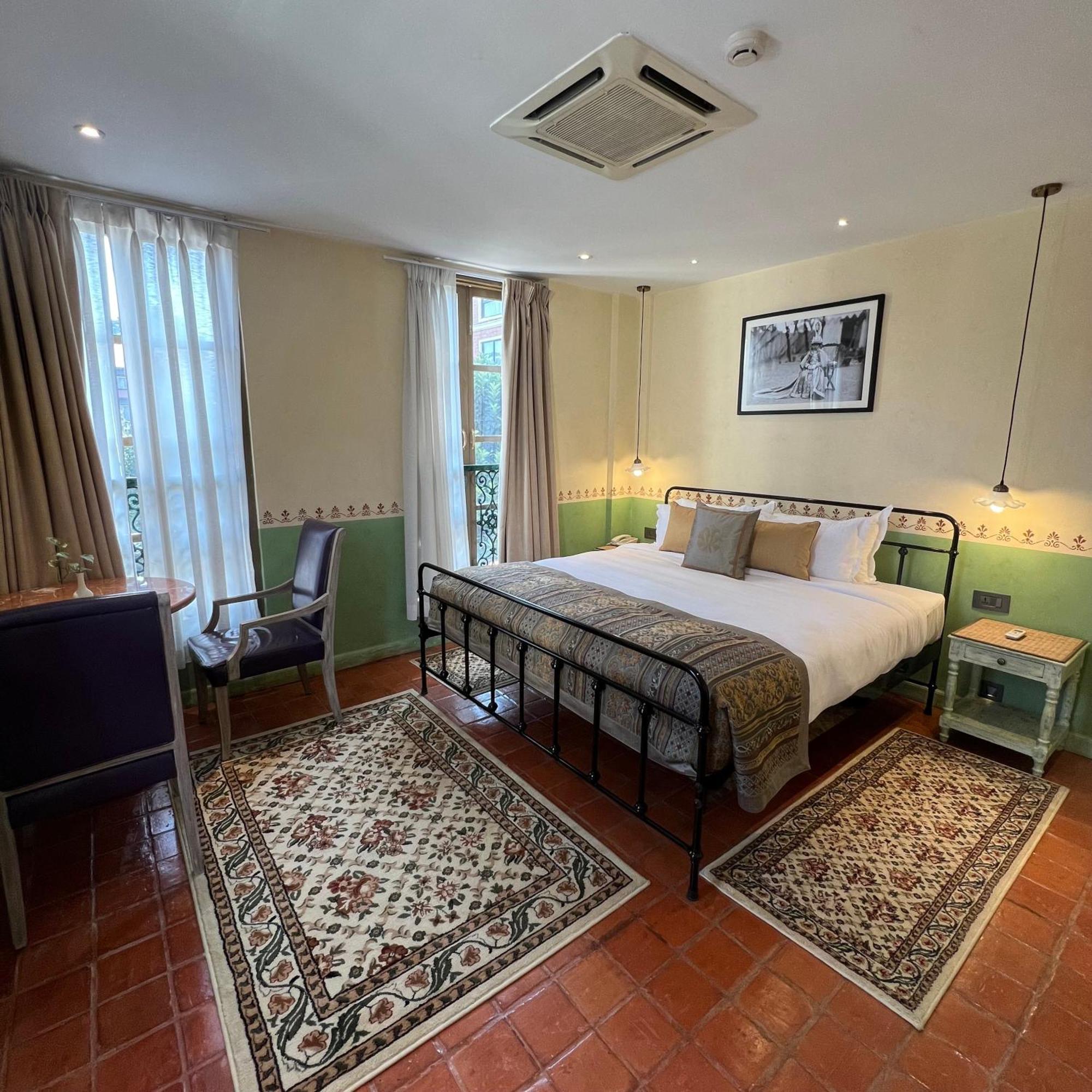 Seto Ghar Hotel กาฐมาณฑุ ภายนอก รูปภาพ